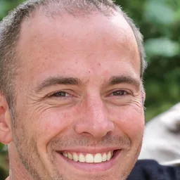Hakan Demiroğlu